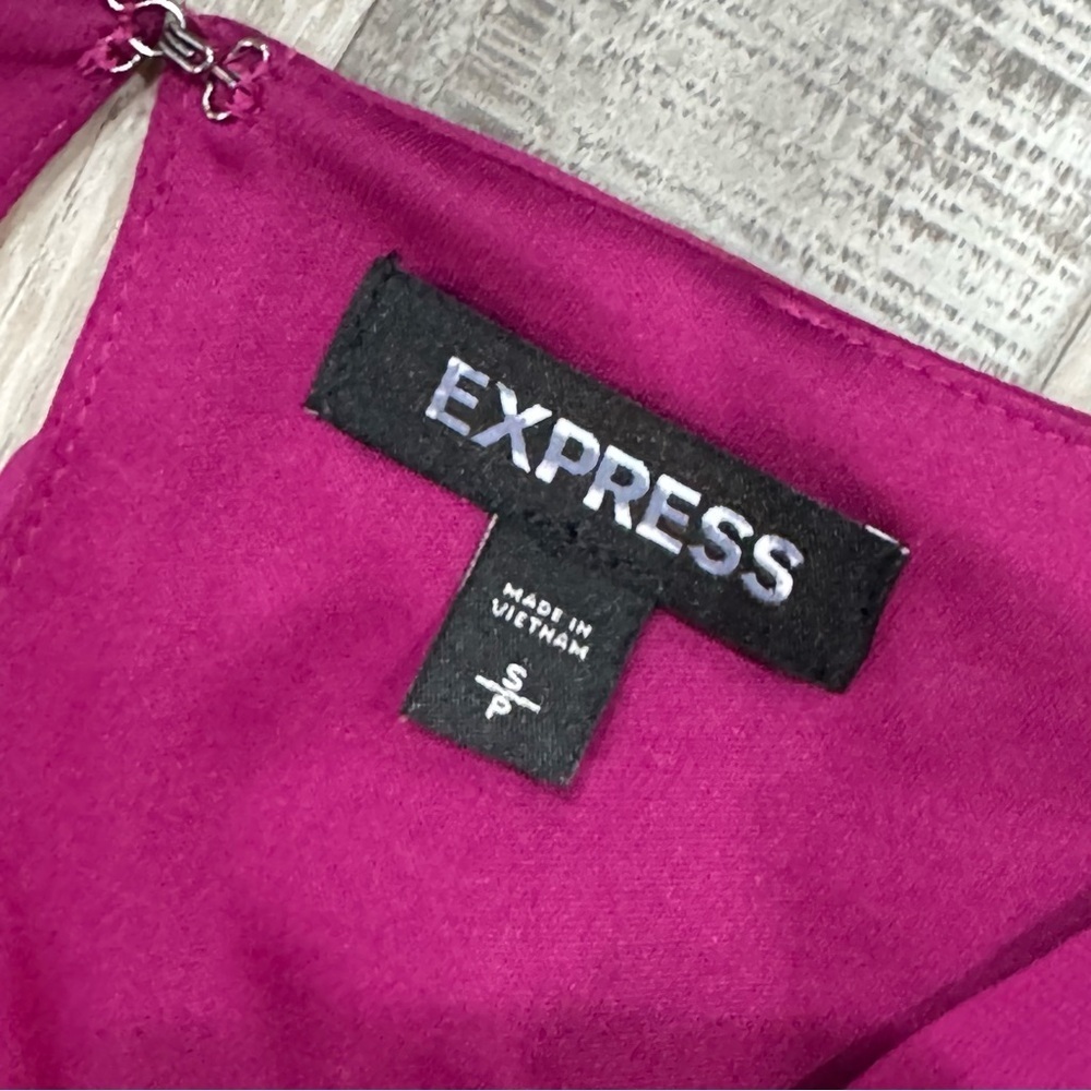 Express magenta tie waist long sleeve blouson dress ❤️ - Picture 5 of 8
